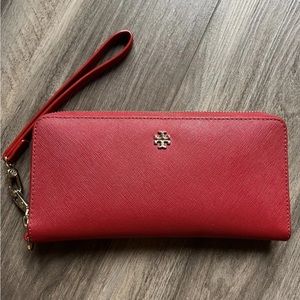Tory Burch Saffiano Continental Wallet Wristlet Red
